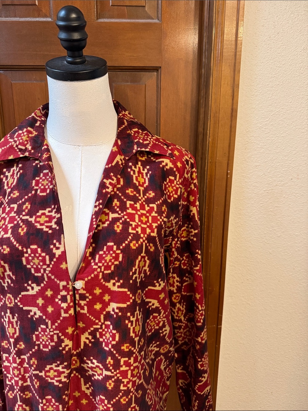 Lauren Ralph Lauren Burgundy and Yellow Patterned Top Size L